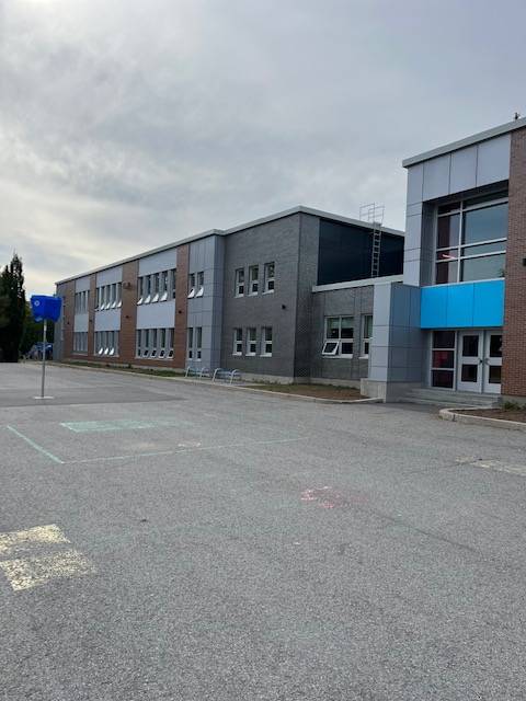École Alpha — réalisation institutionnelle Maçontech